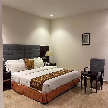 Central Boutique Hotel Moradabad Exterior photo
